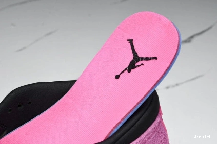 DH4121-600 SHOCKING 14 PINK (W) JORDAN LOW RETRO 1020
